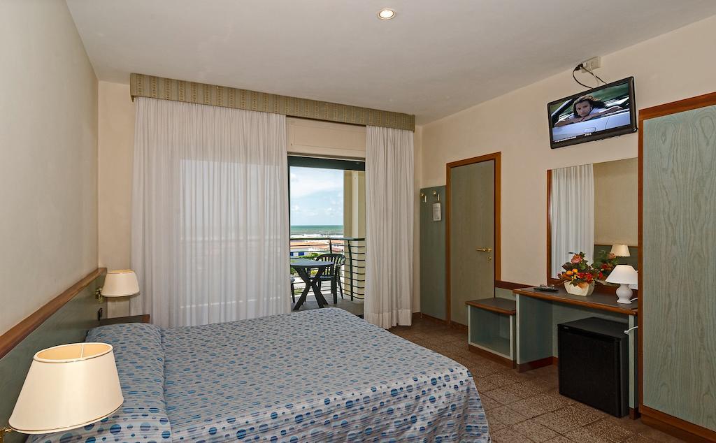 Hotel Paris Lido di Camaiore Ngoại thất bức ảnh