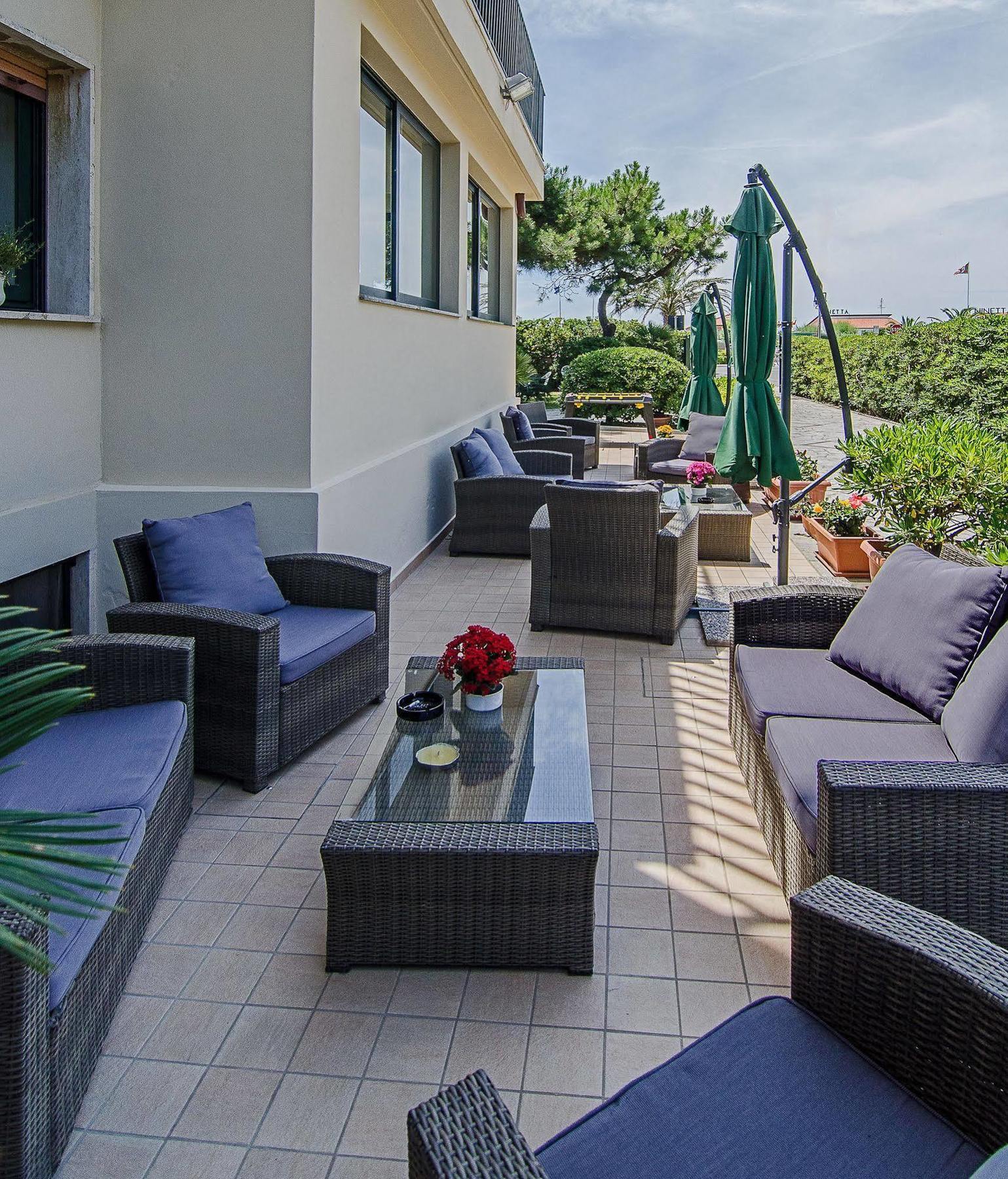 Hotel Paris Lido di Camaiore Ngoại thất bức ảnh